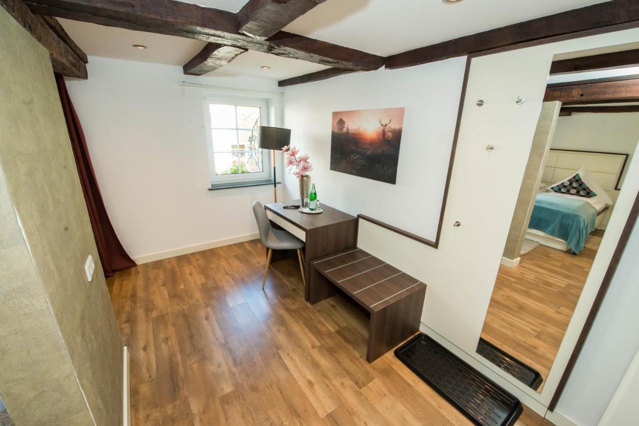 Hotel Zum Braunen Hirschen บัดดรีบวร์ก ภายนอก รูปภาพ